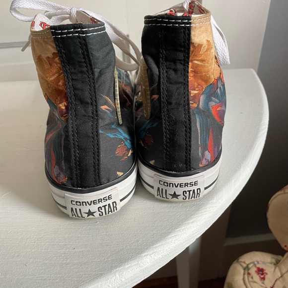 Unisex Superman DC Comics Converse. Mens size 6, women’s size 7.5/8. - Picture 5 of 9